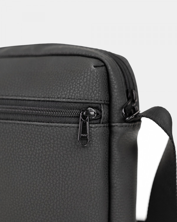 MESSENGER DOPP 01 MATT, BLACK