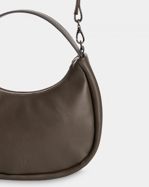 LORI LEATHER, WALNUT