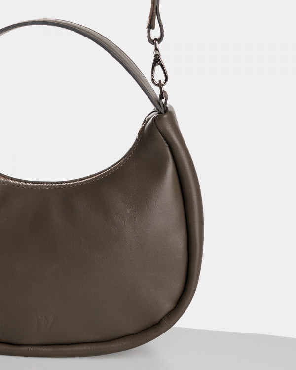 LORI LEATHER, WALNUT