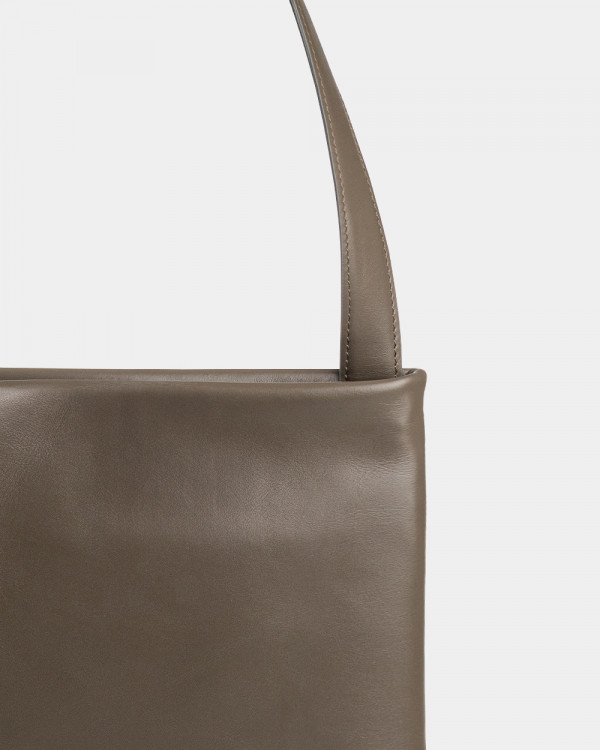 THEA LEATHER, WALNUT