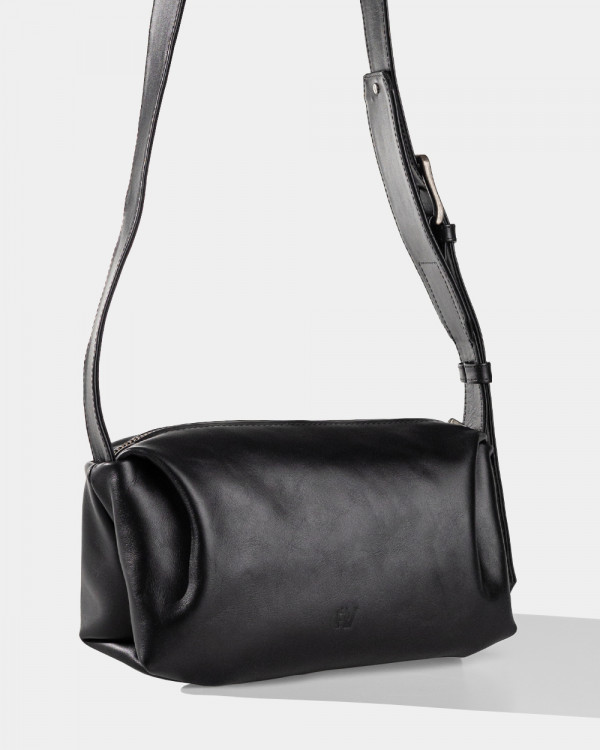 ROBIN LEATHER, BLACK