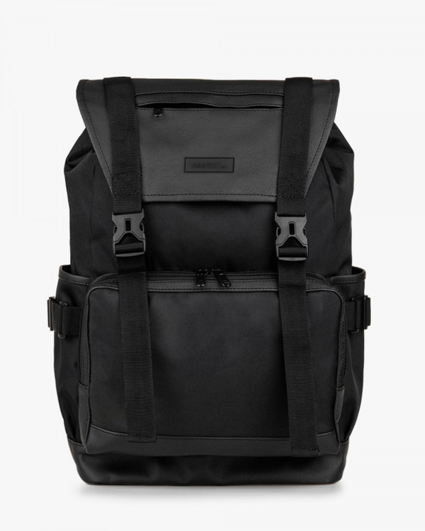 UNIVERSAL BLACK