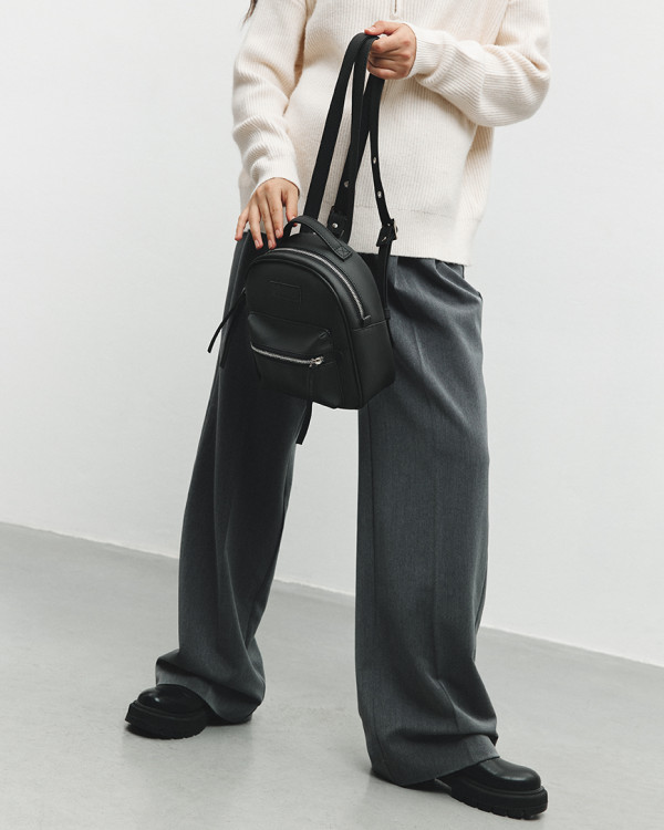 SMALL 01 MATT BLACK