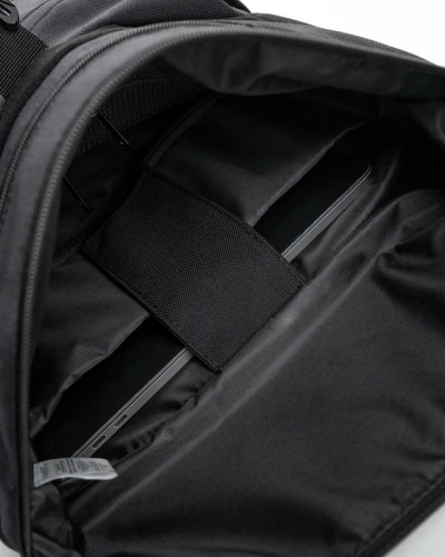 "CAMPER" (18 L) BLACK