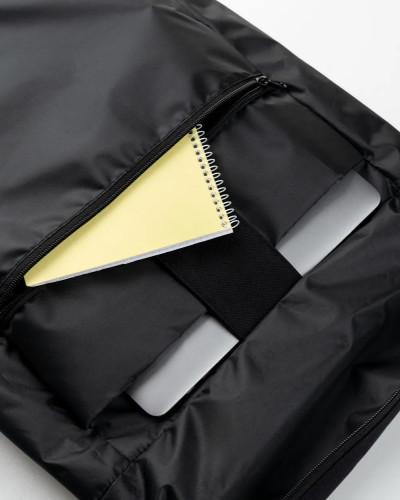"CAMPER" (18 L) BLACK