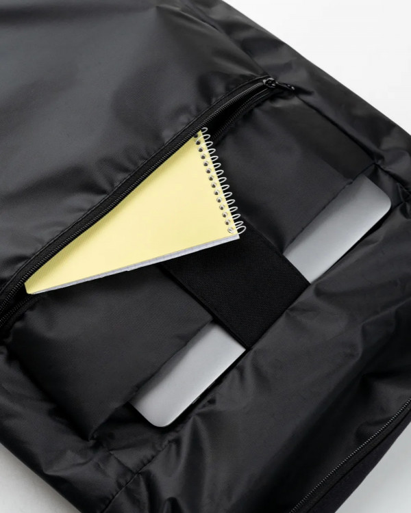 "CAMPER" (18 L) BLACK