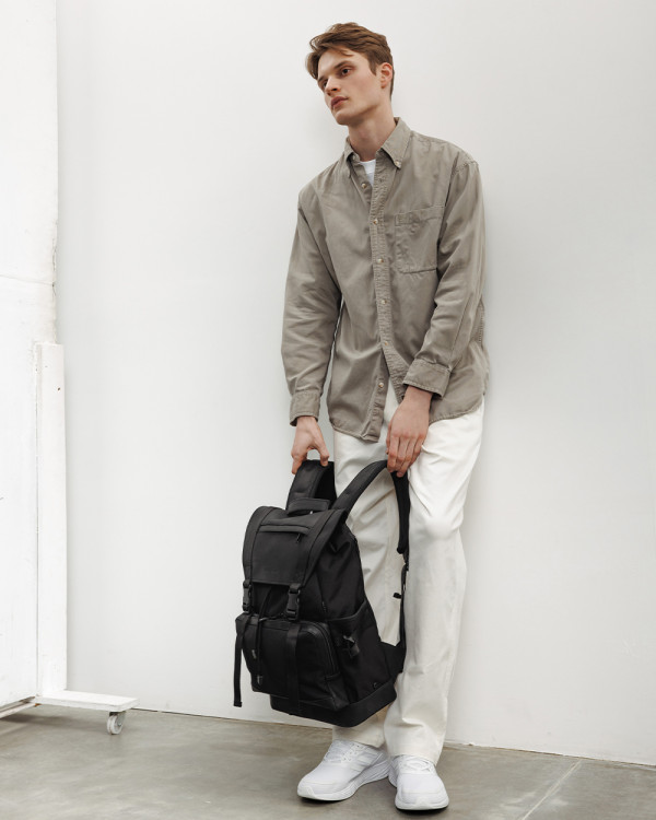 UNIVERSAL (21 L) VINTAGE, BLACK