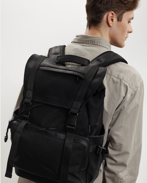 UNIVERSAL (21 L) VINTAGE, BLACK