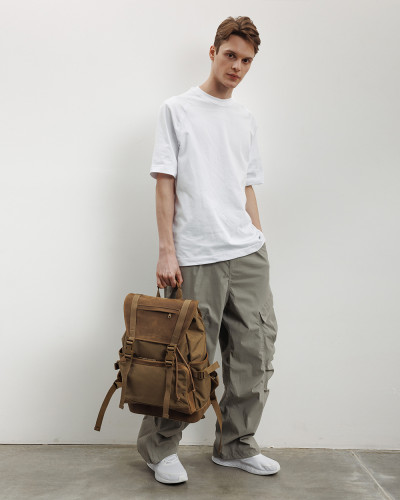 "UNIVERSAL" (21 L) VINTAGE, BROWN