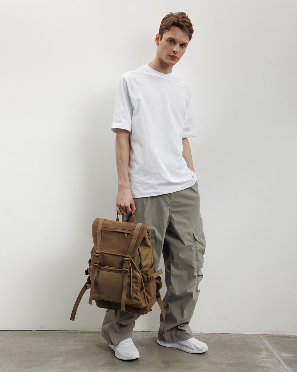 UNIVERSAL (21 L) VINTAGE, BROWN