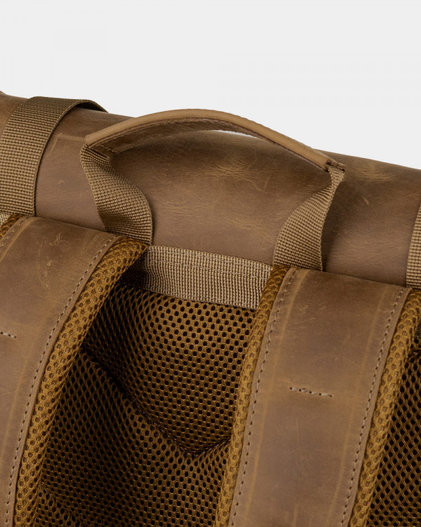UNIVERSAL (21 L) VINTAGE, BROWN