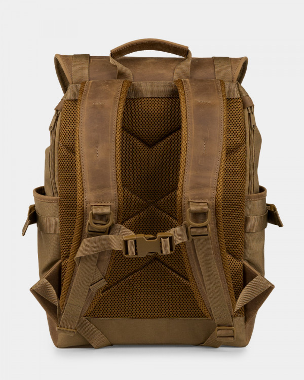 UNIVERSAL (21 L) VINTAGE, BROWN