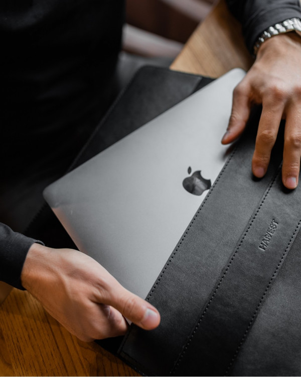 LAPTOP CASE GLOSSY, BLACK