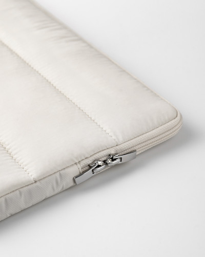 MACBOOK CASE "CHESTER" SOFT, MILKY
