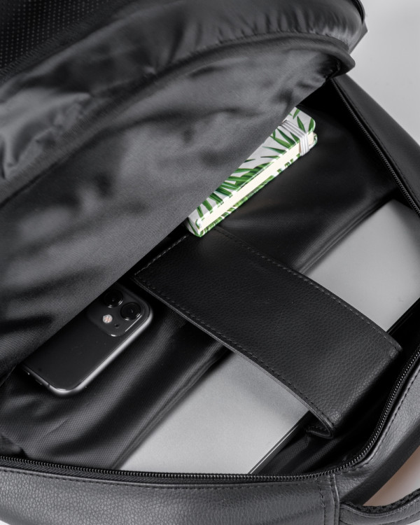 TIPOLEATHER MAT,BLACK